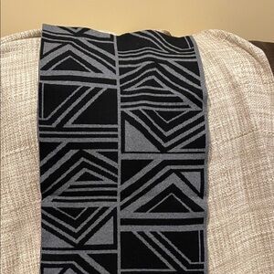 Banana Republic Black and Gray Geometric Pencil Skirt